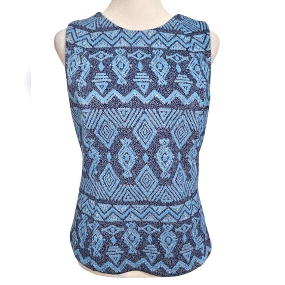 J. MCLAUGHLIN Tania Sleeveless Crewneck Jaquard Fitten Top In Navy/blue. XS - Picture 1 of 10